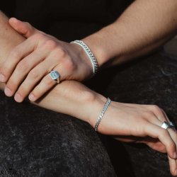 "Clinton" 4 mm panzer armbnd i gte slv til mnd