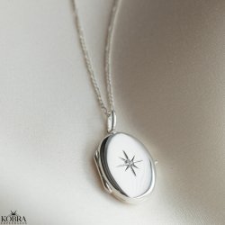 "Rocket" oval slv medaljon med fin hvid sten