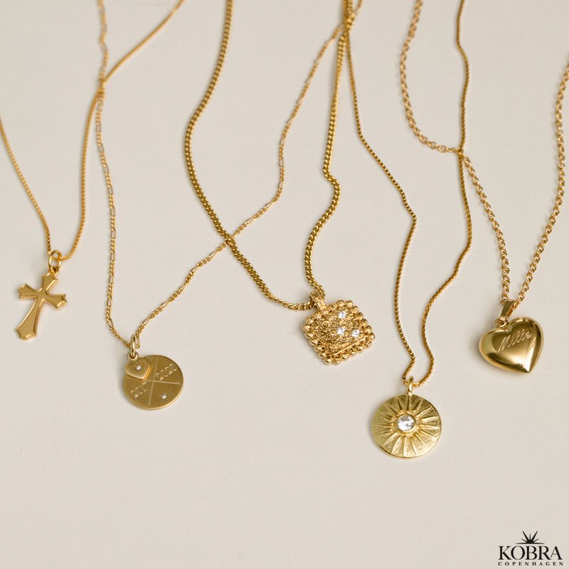 "Torino" gold-plated necklace which symbolizes the sun