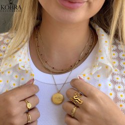 "Cassiopeia" gold signed ring with star and white stone