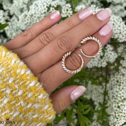 "Gabriella" gold earrings with round and oval white stones