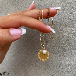 "Triumf" guld amulet halskęde med gravering