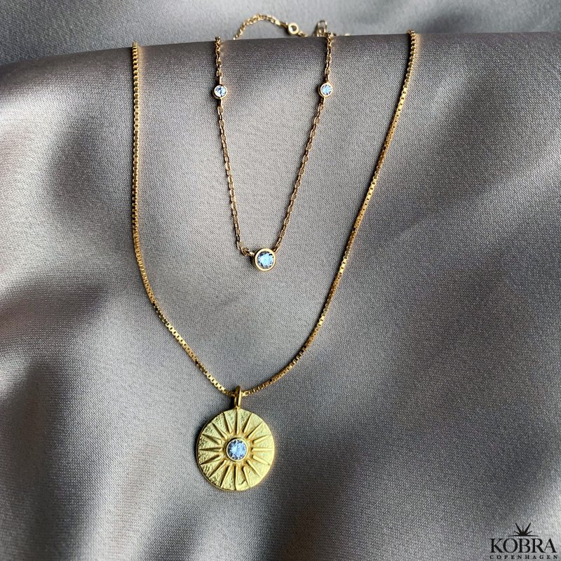 "Jenny" guld halskde / choker i 18 karat forgyldt med sm sten