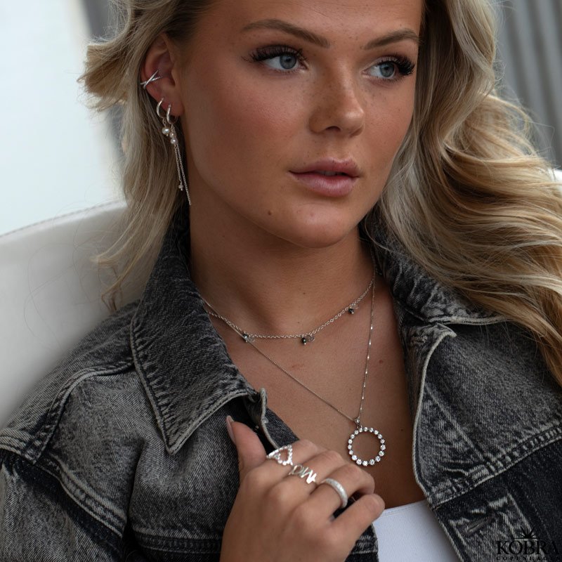 "Balance" silver earrings with white freshwater pearls