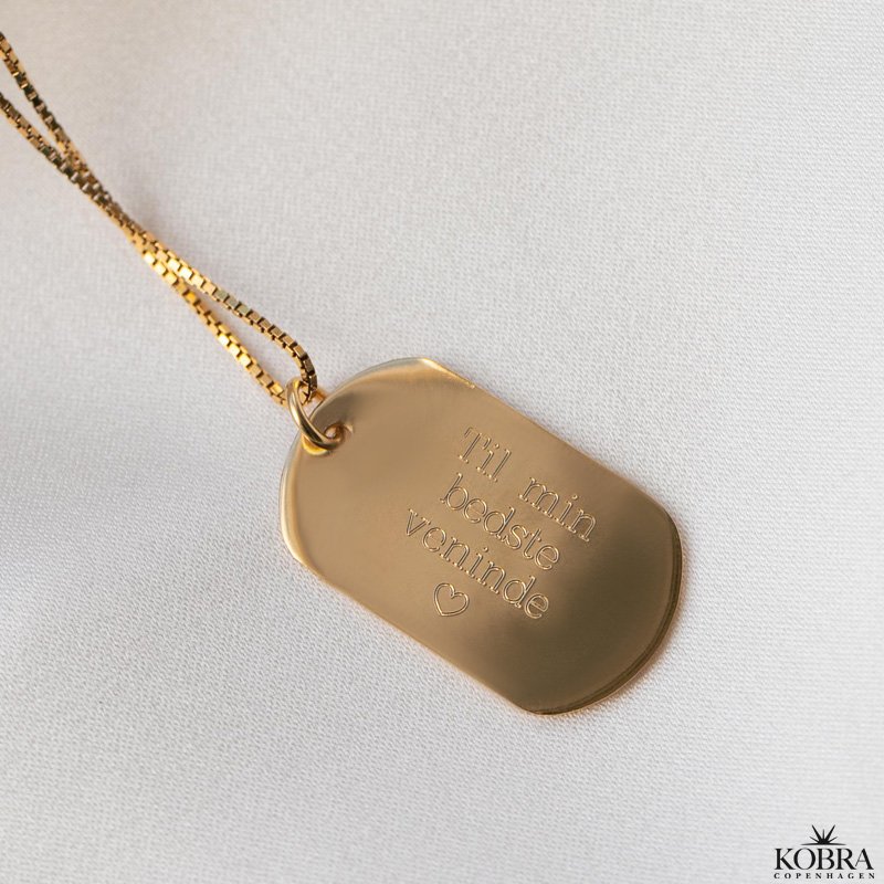 "Rylie" guld halskde med hammerslet dogtag og din gravering