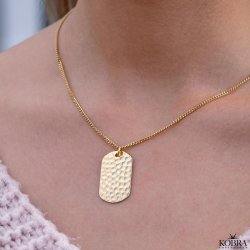 "Rylie" guld halskde med hammerslet dogtag og din gravering