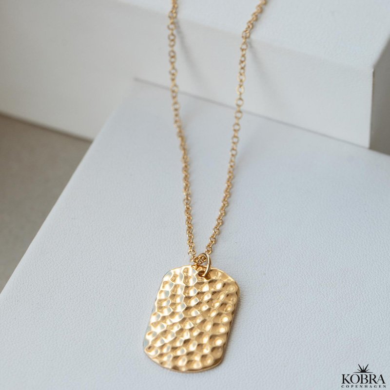 "Rylie" golden necklace for men with hammered dogtag  and your engraving
