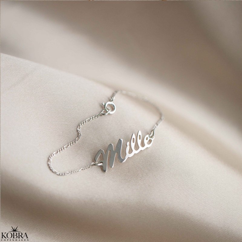 "Saga" hndlavet slv armbnd med dit navn