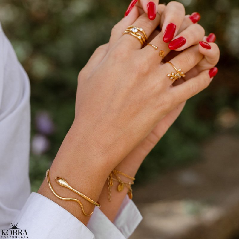 "Salazar" snake bracelet in gold