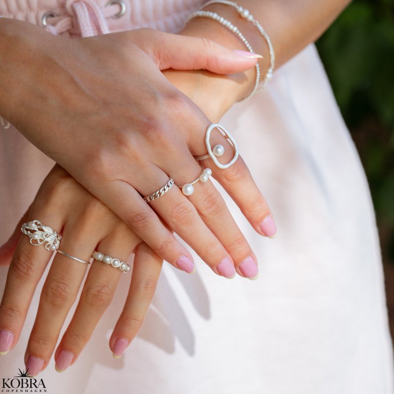 "Marina" silver leaf ring with pearls