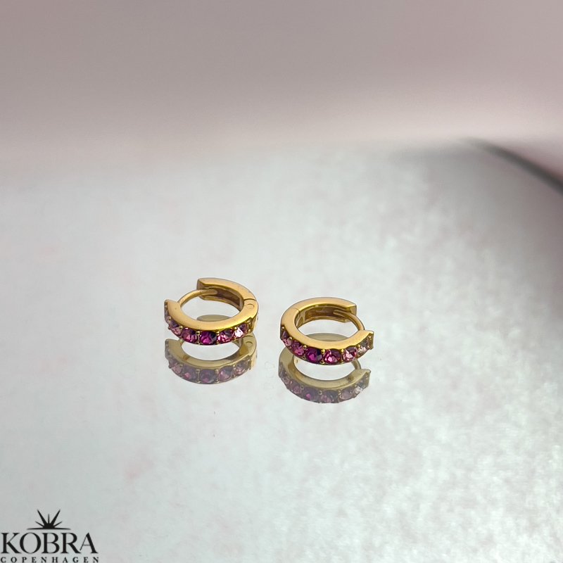 "Sevilla" sm guld creoler med lyserde sten