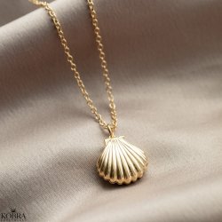  "Shiela" gold locket shaped like a clam