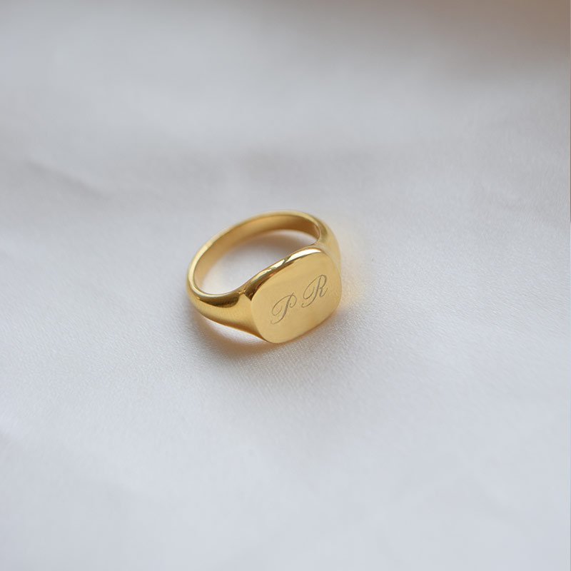"Stockholm" Gold Signet Ring � Personal Engraving | 18K PVD