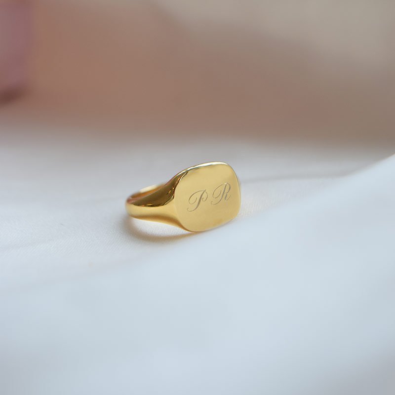 "Stockholm" Gold Signet Ring � Personal Engraving | 18K PVD