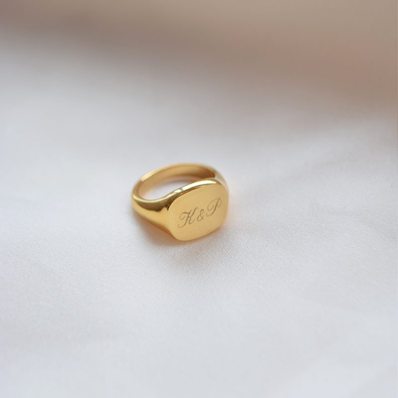 "Stockholm" Gold Signet Ring � Personal Engraving | 18K PVD