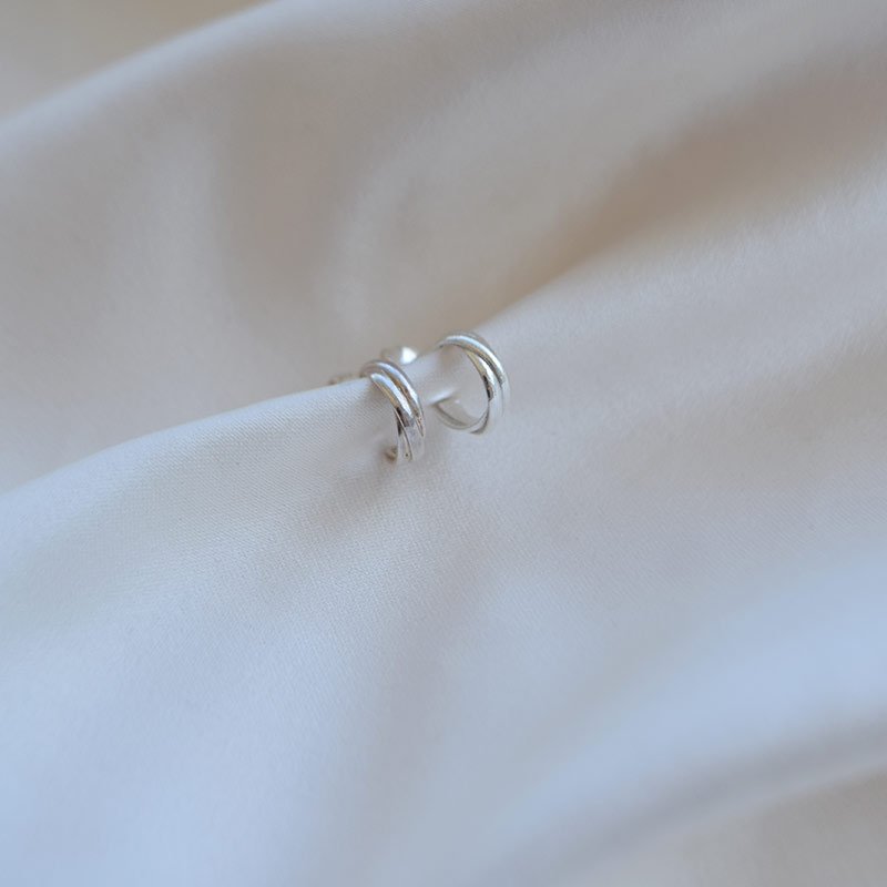 "Silvia" sm� snoede creoler i sterling s�lv