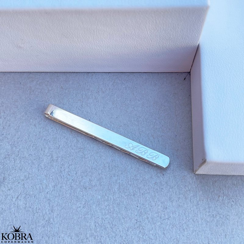 Tie pin in sterling silver, with personal engraving