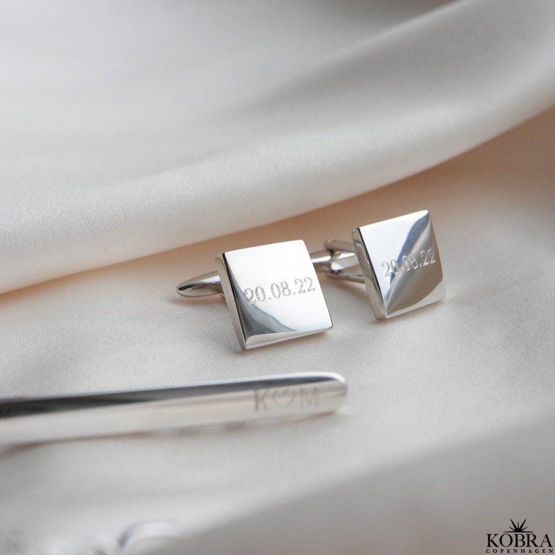 "Harry" Slipsenl og manchetknapper i poleret stl med gravering