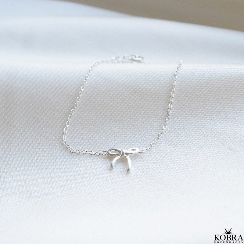 "Leila" silver bracelet with bow