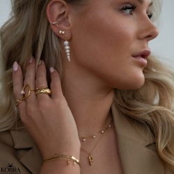 "Balance" gold necklace with real freshwater pearls