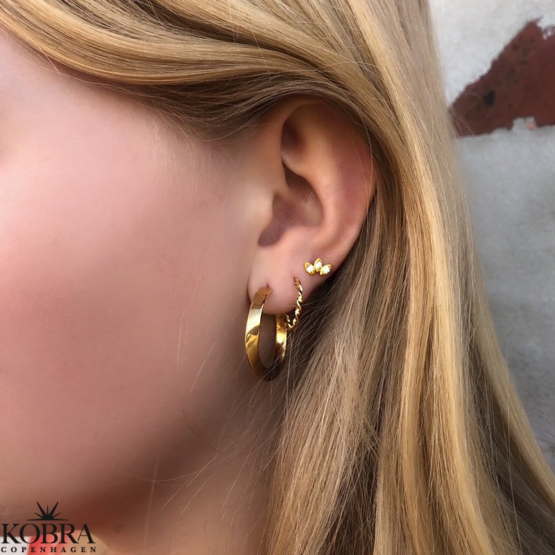 18 karat forgyldte "Esmeralda" sm snoet creolere