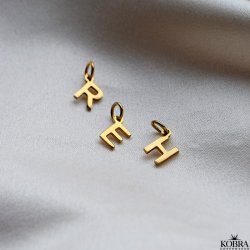"Soho" 18 karat forgyldt hndlavet bogstav charm