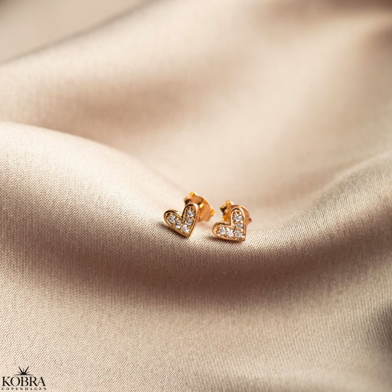 "Little heart" 18 karat forgyldte hjerte reringe med hvide sten