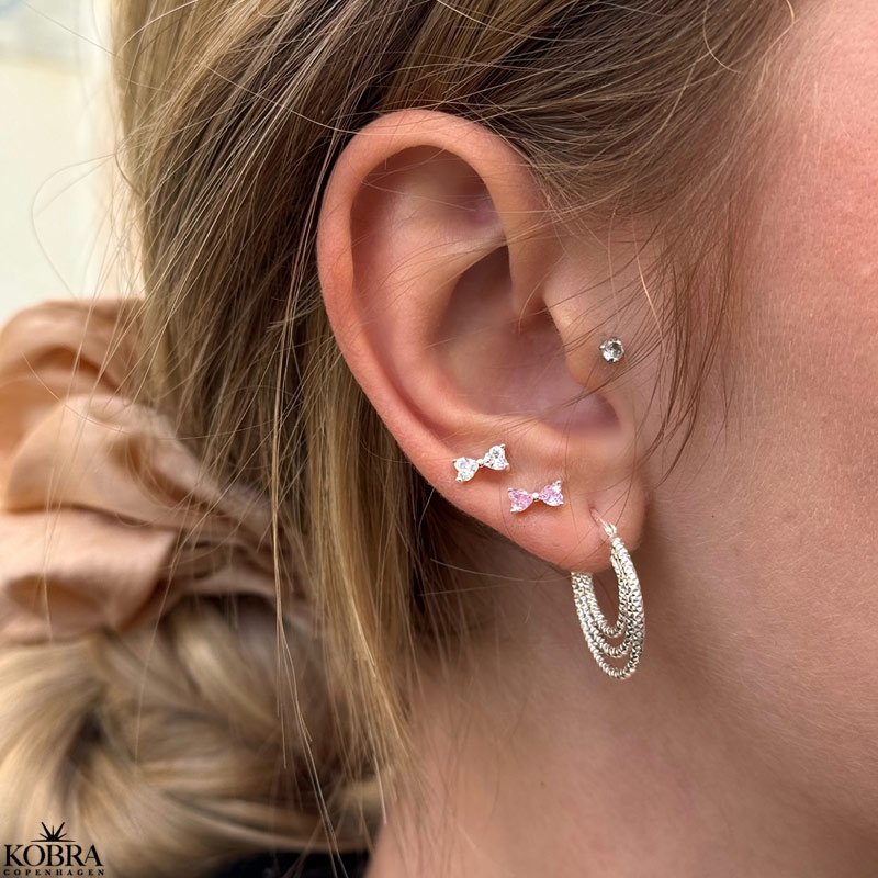 "Annie" small silver earrings with white bows