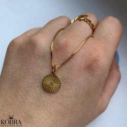 "Mayday Circle" mini guldhalskde med gravering