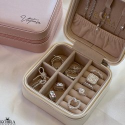 "Love Story" dit personlige smykkeskrin!