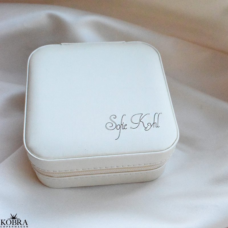 "Love Story" dit personlige smykkeskrin!