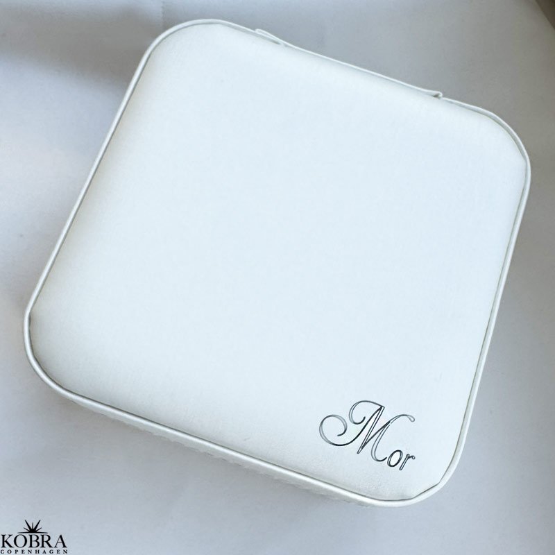 "Love Story" dit personlige smykkeskrin!