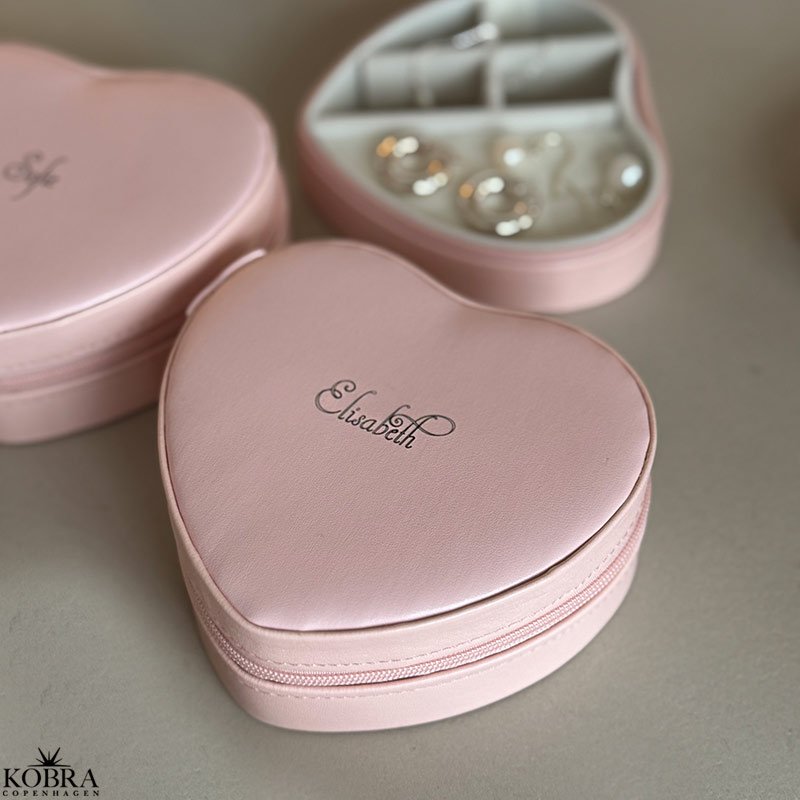 "Love Story" Personligt hjerte smykkeskrin med navn