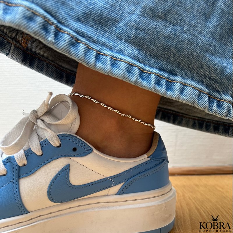 "Sally" twisted ankle chain in sterling silver