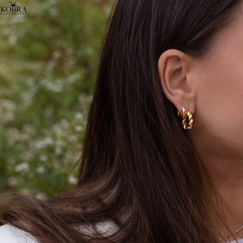 "Millie" 18 karat forgyldte sm hoops