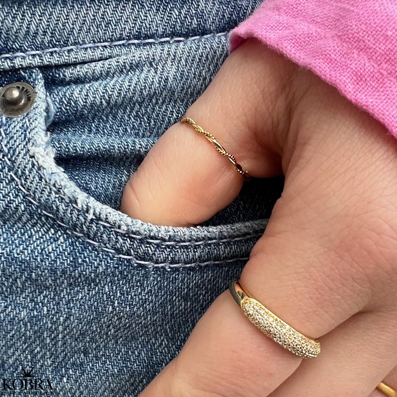 "Sally" twisted gold ring