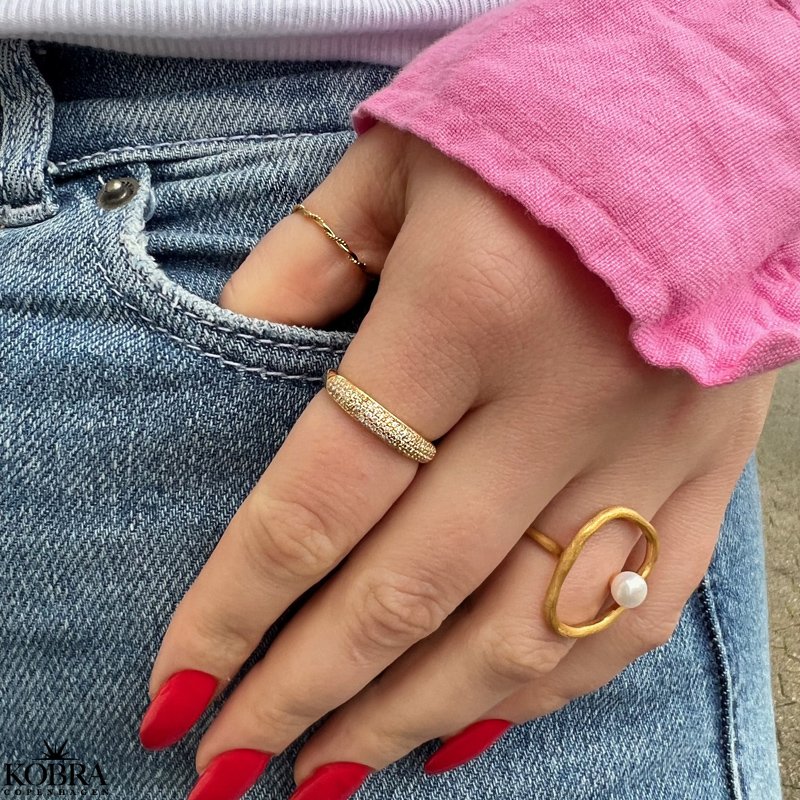 "Sally" twisted gold ring