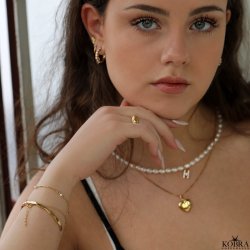 "Malia" handmade gold bracelet with small pearls