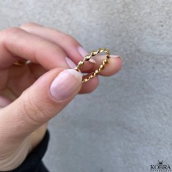 "Esmeralda" snoet ring i forgyldt 