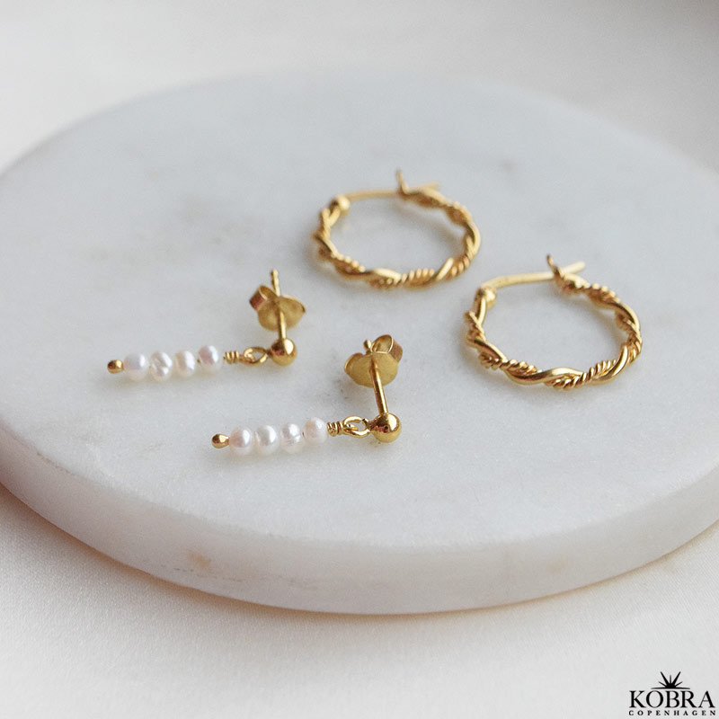 "Sally" smukke snoet guld hoops