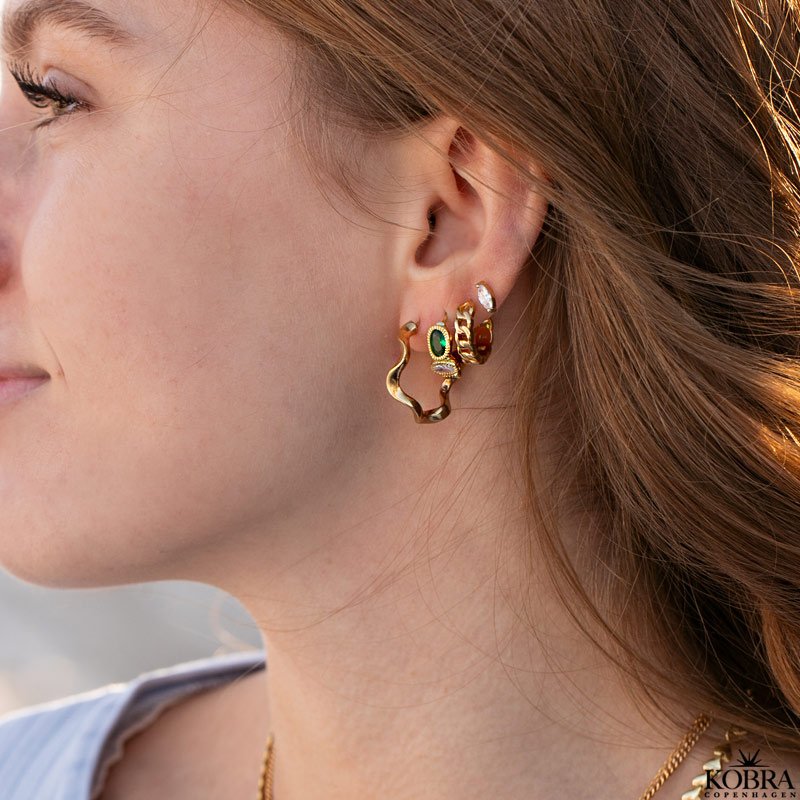 "Maxine" 18 karat forgyldte reringe med et twist!