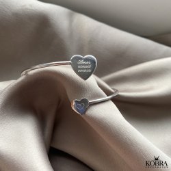 "Bella" slv armbnd med hjerter som du kan f personligt graveret