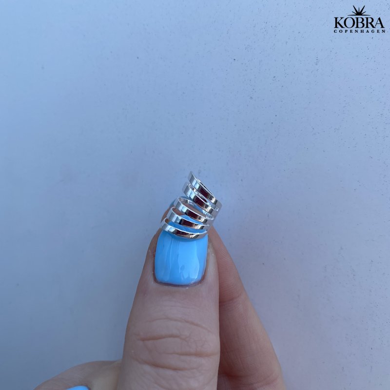 "Fay" Simpel earcuff i slv