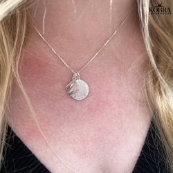 "Hoshi" hndlavet zodiac charm i slv