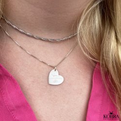 "Dear To Me" hjerte halskde i slv med gravering 