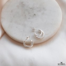 "Cecilie" silver stud earrings with textured rings