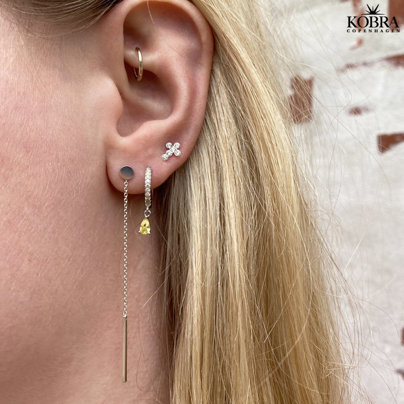 "Raindrop" sm slv hoops med farvet og drbeformet sten