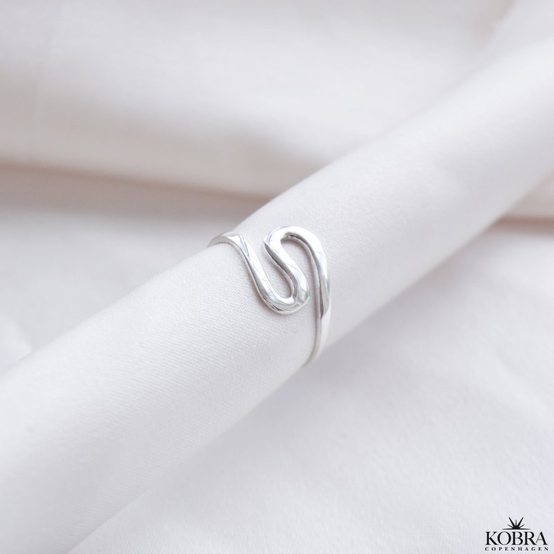 "Naia" blget ring i slv