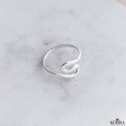 "Naia" blget ring i slv