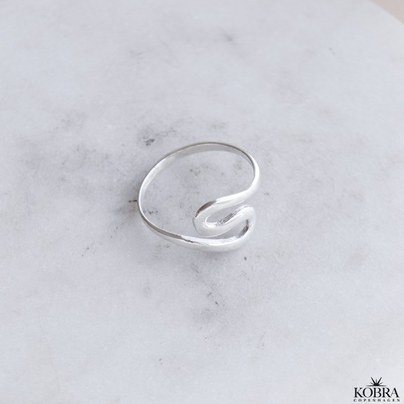"Naia" blget ring i slv